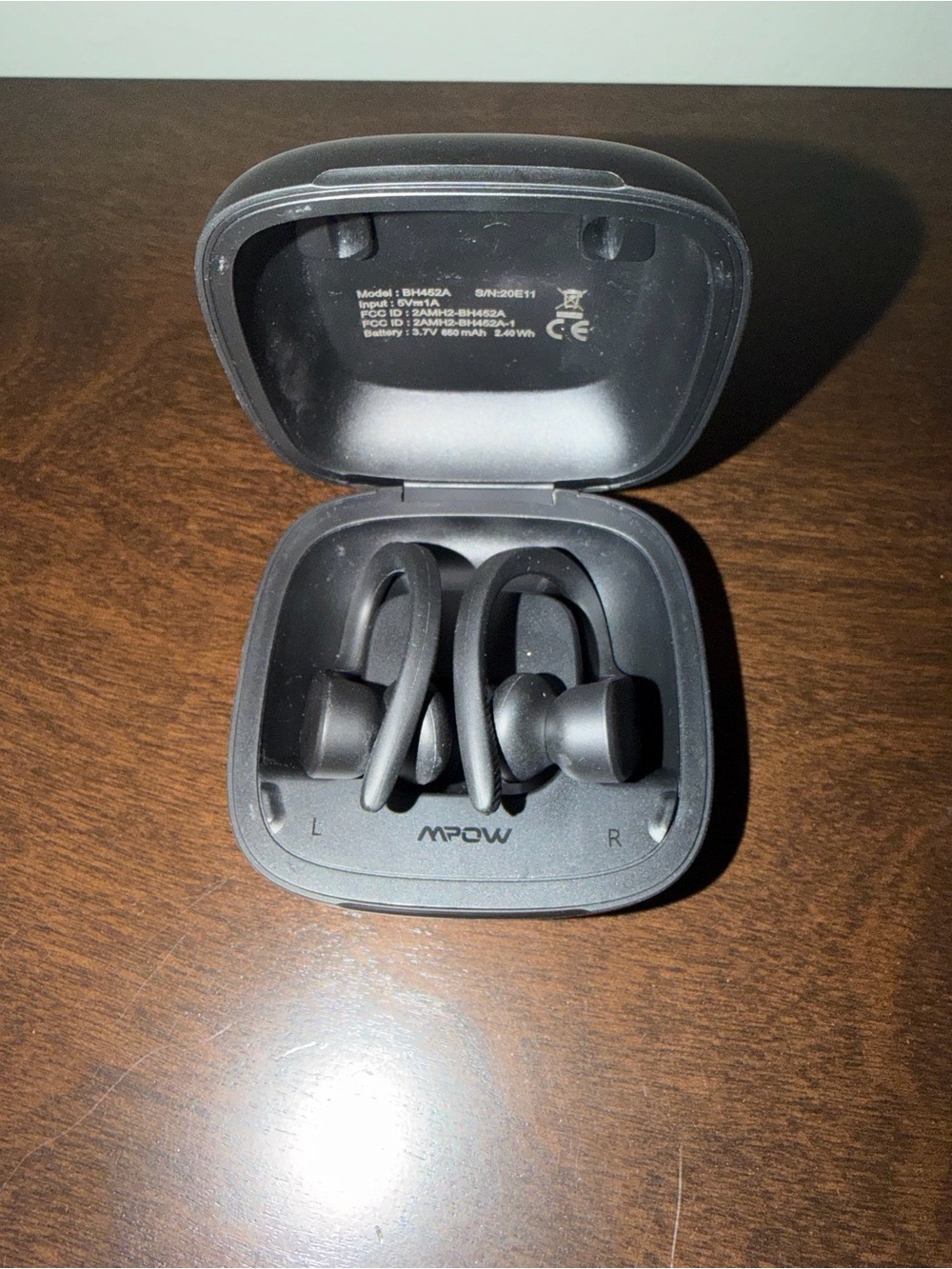 NEW. MPOW Black Wireless Earbud Headphones with Charging Case